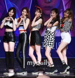 国产女团卫裤图片高清视频