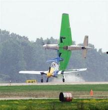 两架国产战机碰撞视频,惊心动魄的空中瞬间